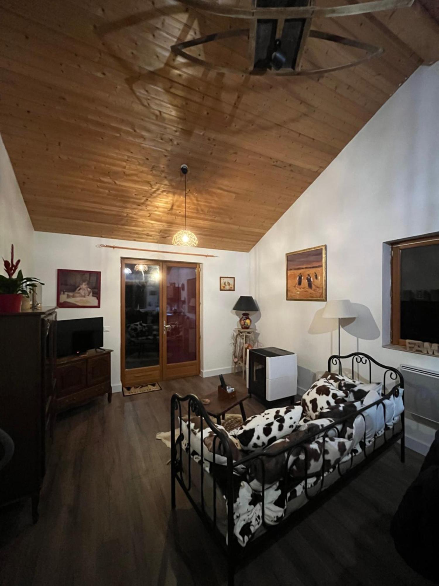 Chez Mamie Villa LʼIsle-Jourdain Eksteriør bilde