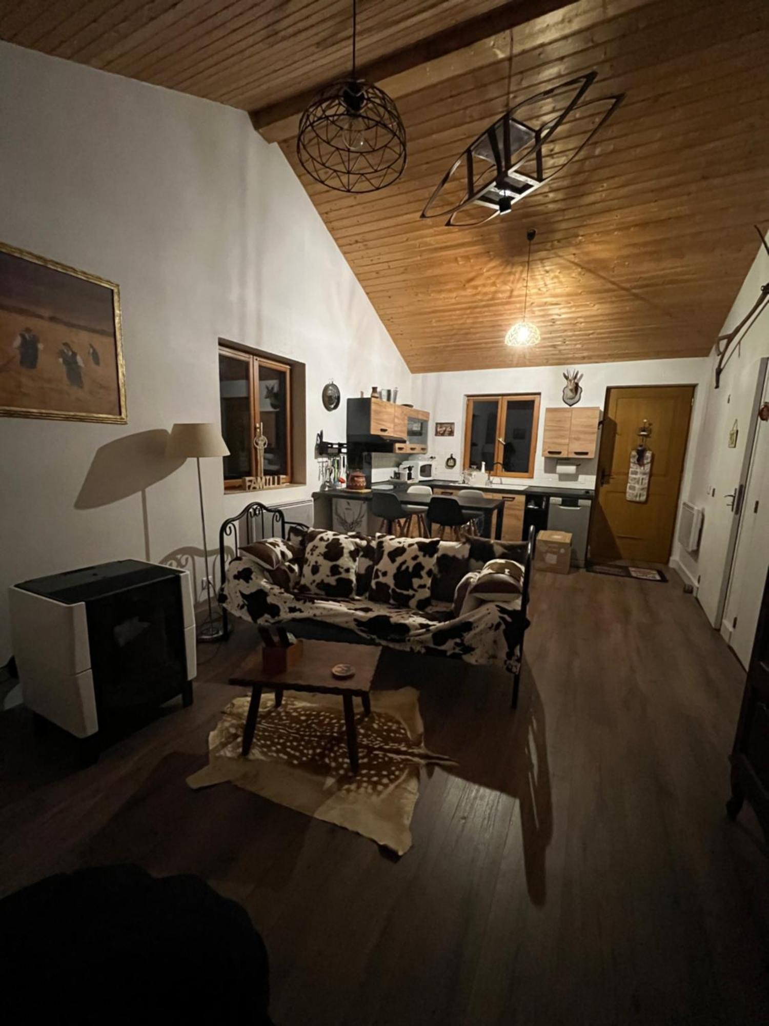 Chez Mamie Villa LʼIsle-Jourdain Eksteriør bilde